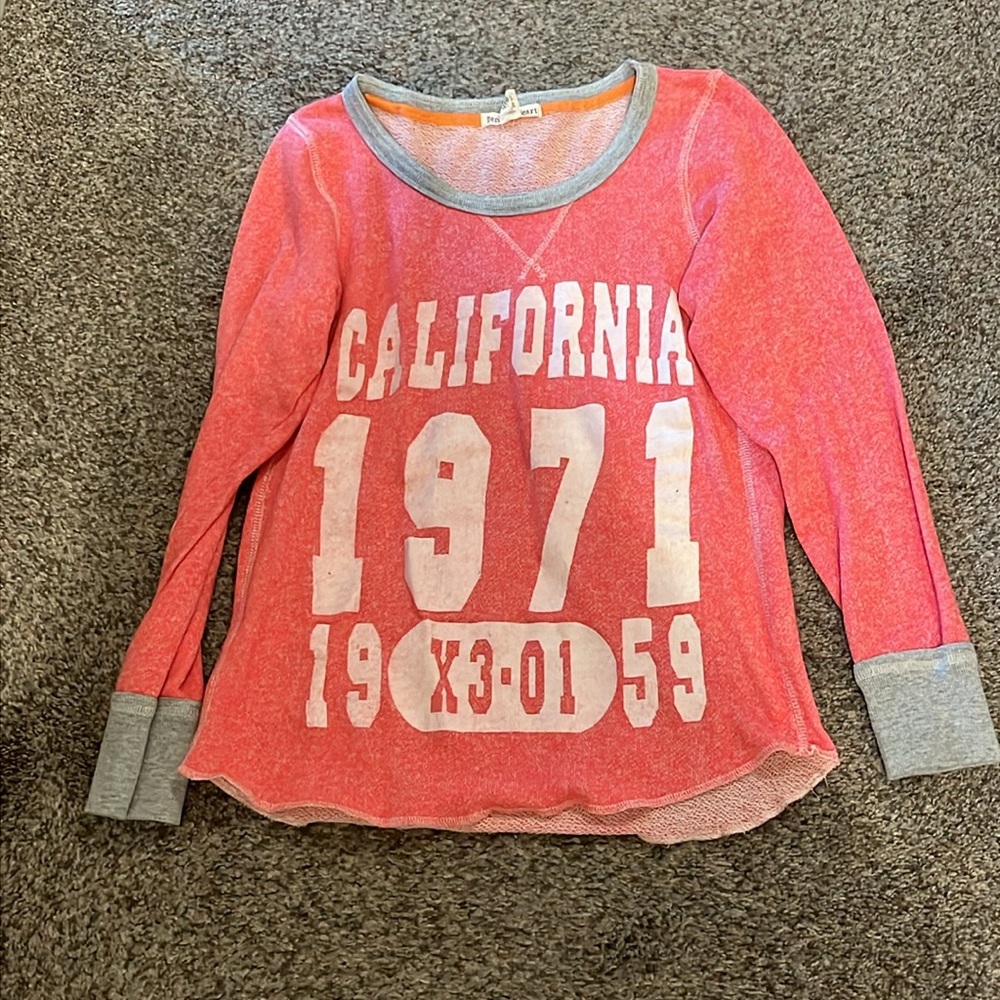 Derek and Heart sweatshirt size YL